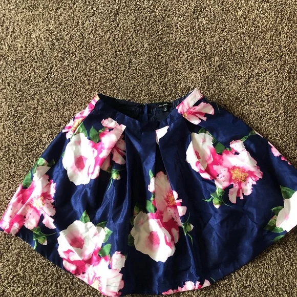 Sequin Hearts Size 9 Blue Floral Formal Skirt - Picture 2 of 6